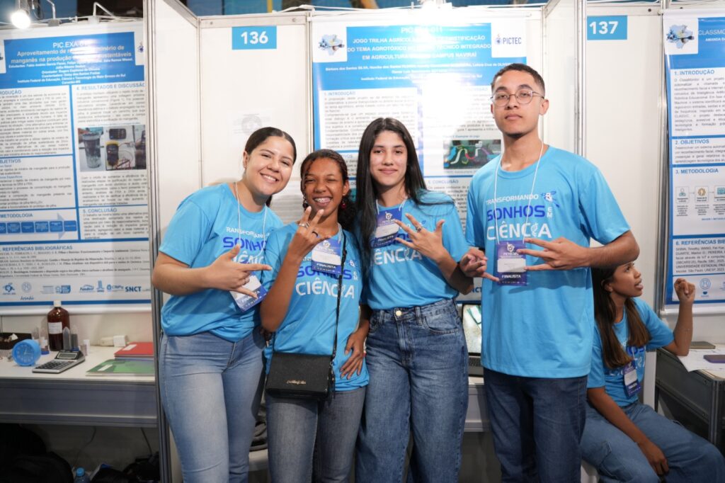 Fundect leva 100 projetos e 469 estudantes bolsistas para Feira de Tecnologias e Ciências de MS Fundect leva 100 projetos e 469 estudantes bolsistas para Feira de Tecnologias e Ciências de MS